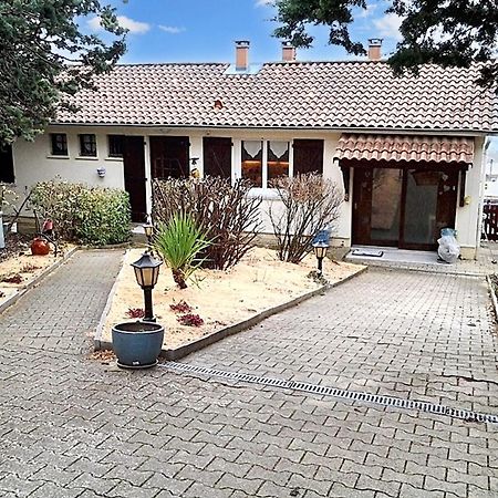 Maison Paisible A Veyras Avec Piscine Privee Et Vue Montagne Екстериор снимка